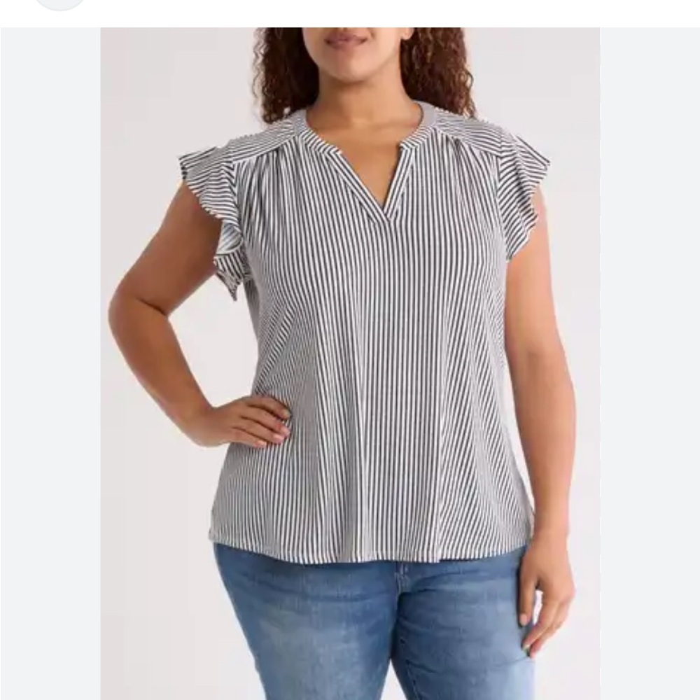 Adrianna Papell Black and White Flutter Sleeve Blouse